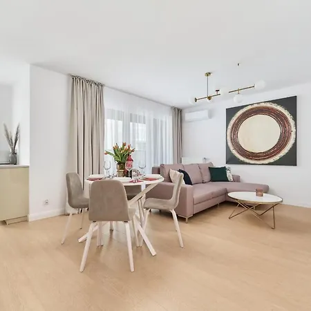 Appartamento Centrum Poludnie With Parking By Renters