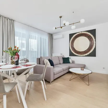 Centrum Poludnie With Parking By Renters Breslavia